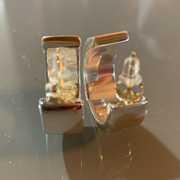 ARGENTO VIVO Wide Ribbon Hoop Earrings - Picture 5 of 5